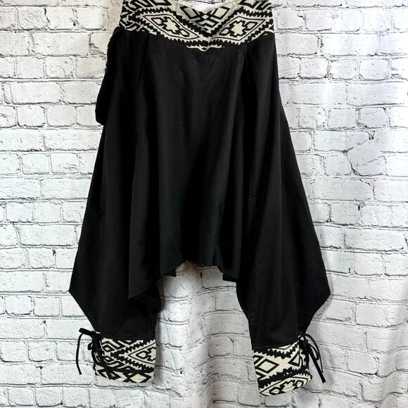 Wer bist du? Harem Pants with Patterned Cuffs Loose Side Pocket Black OS - Picture 1 of 14